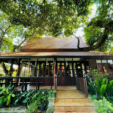 Baan Lhang Wangh บ้านหลังวัง Пхитсанулок Экстерьер фото